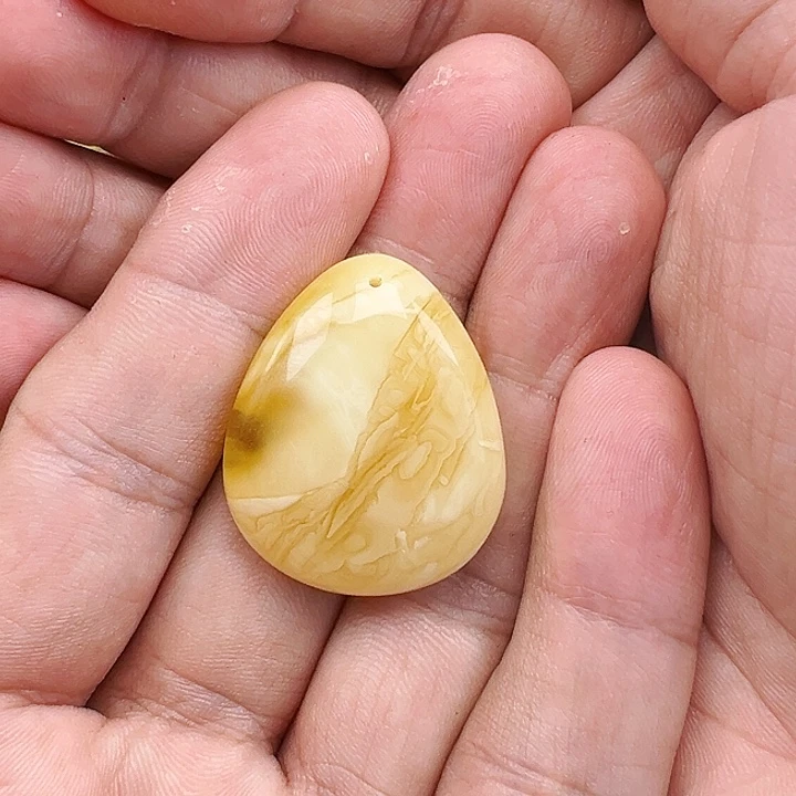 蜜蜡未镶嵌珠宝奇石不****）蜜蜡吊坠