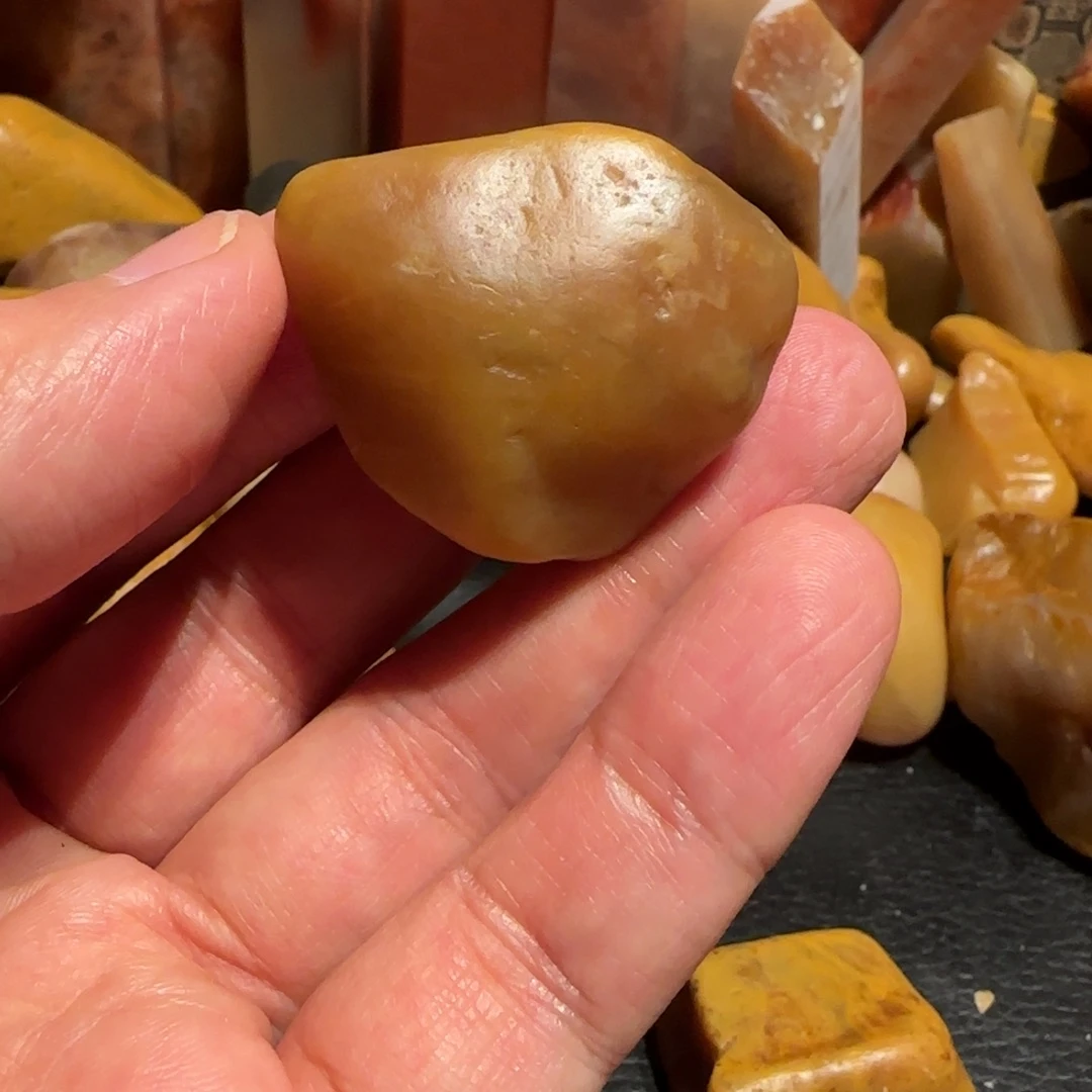 老挝石田黄．．．．．．