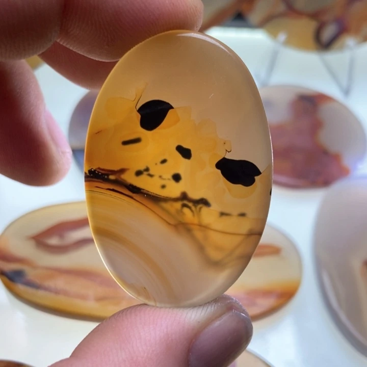 【闪购商品】玛瑙/玉髓颈饰未镶嵌