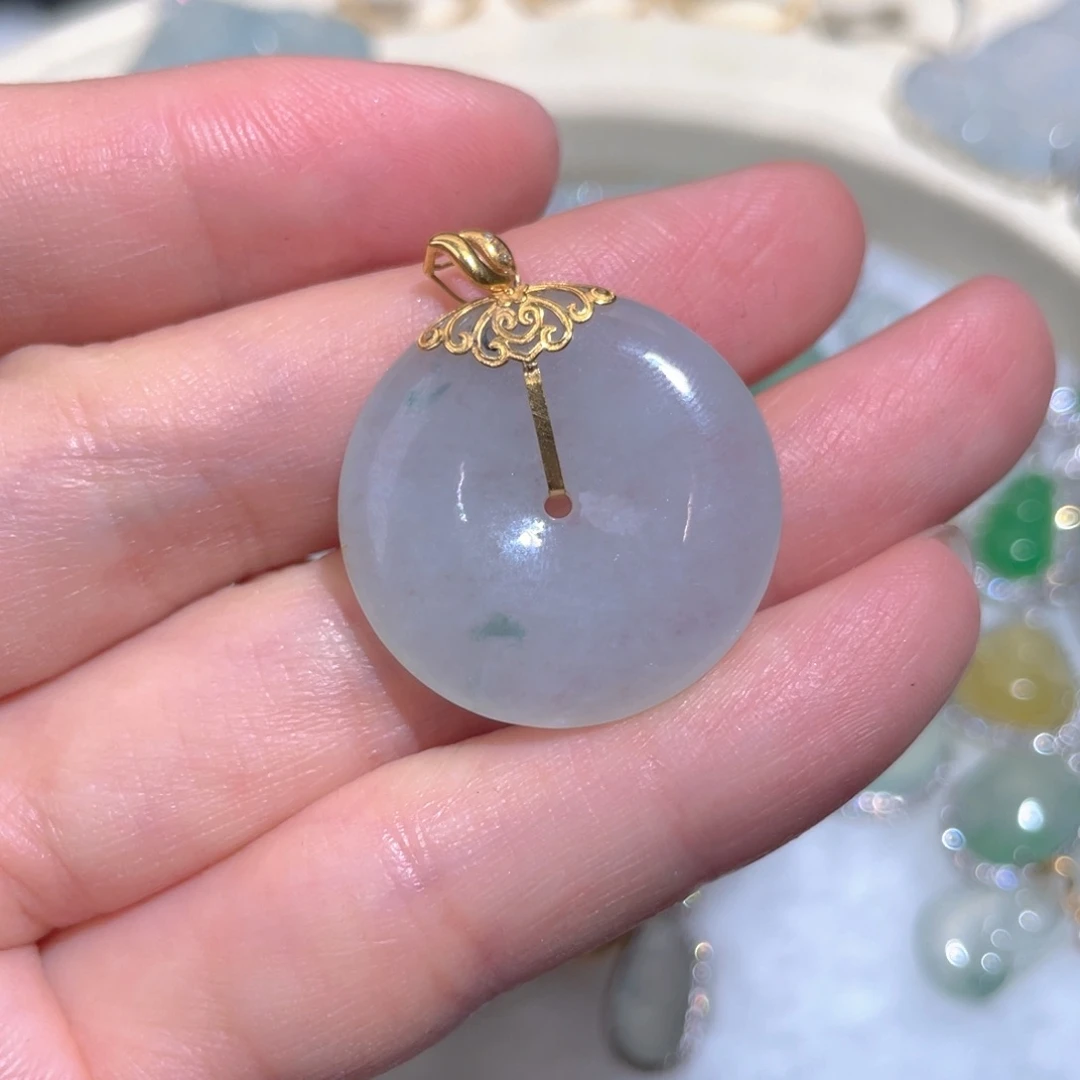 翡翠颈饰18K金镶嵌翡翠