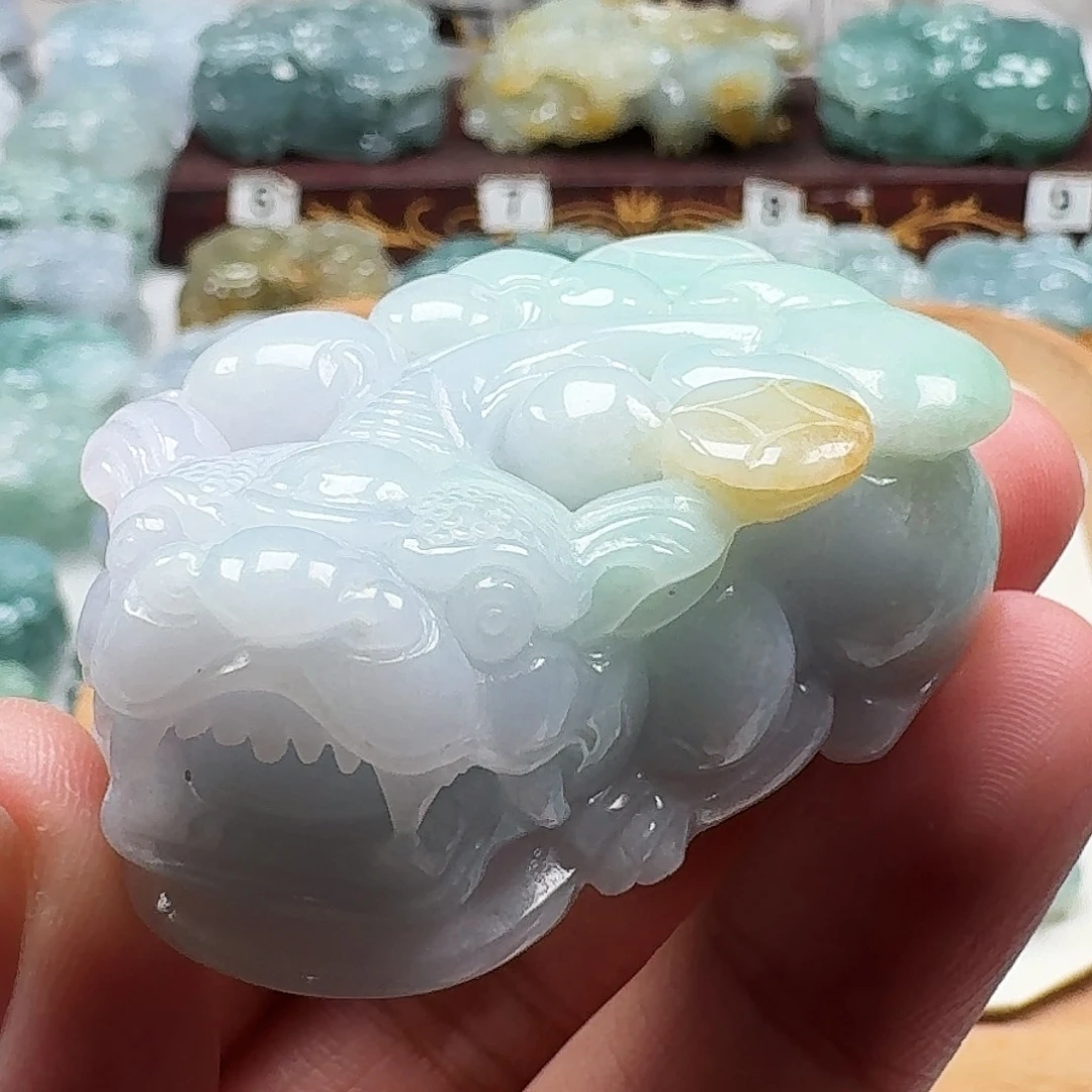 ￥***花翡翠挂件未镶嵌貔貅