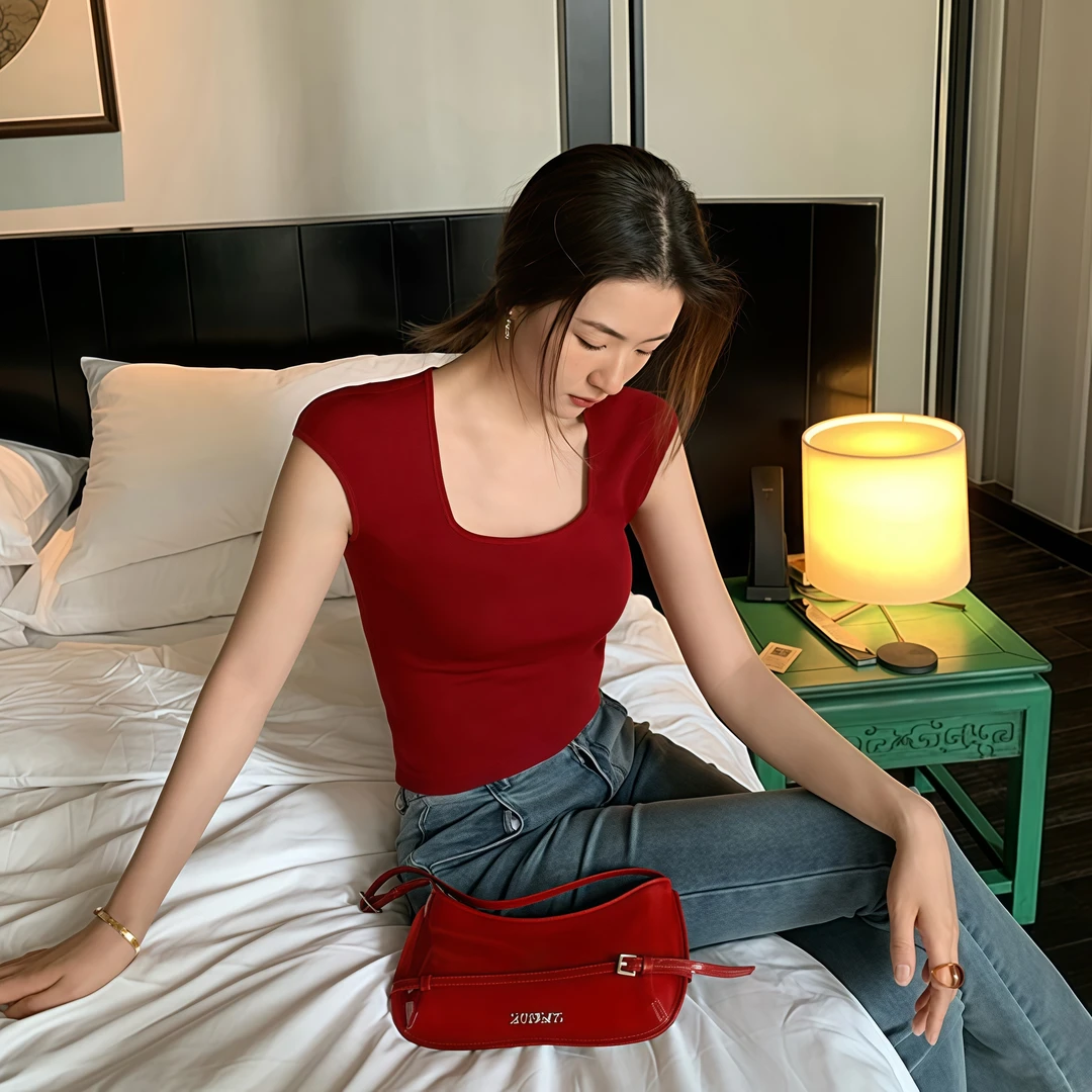 2025夏季新款辣妹方领短袖冰丝上衣女修身显瘦打底衫短款百搭上衣