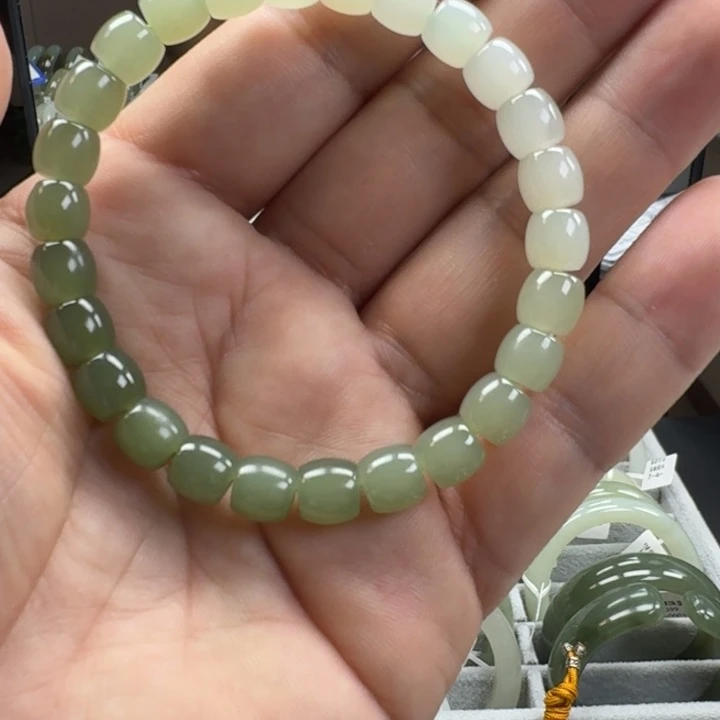 和田玉（糖玉）未镶嵌颈饰