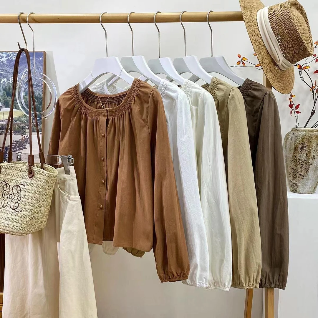 白色长袖气质上衣女高级感泡泡袖蕾丝秋季勾花镂空秋款泡泡袖打底