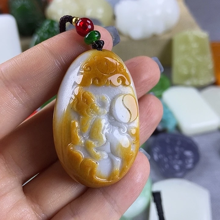 和田玉未镶嵌颈饰