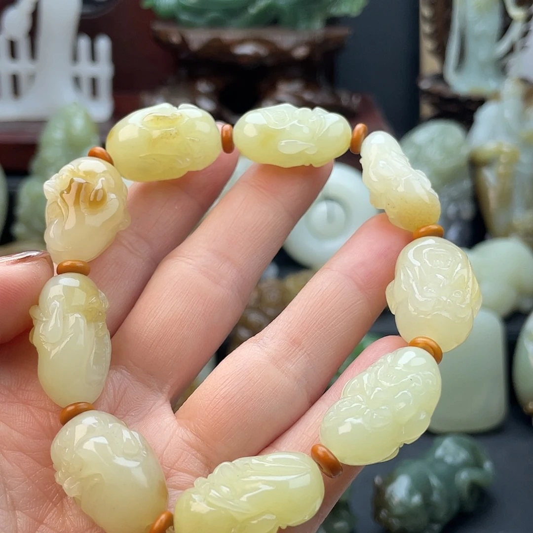 和田玉颈饰未镶嵌