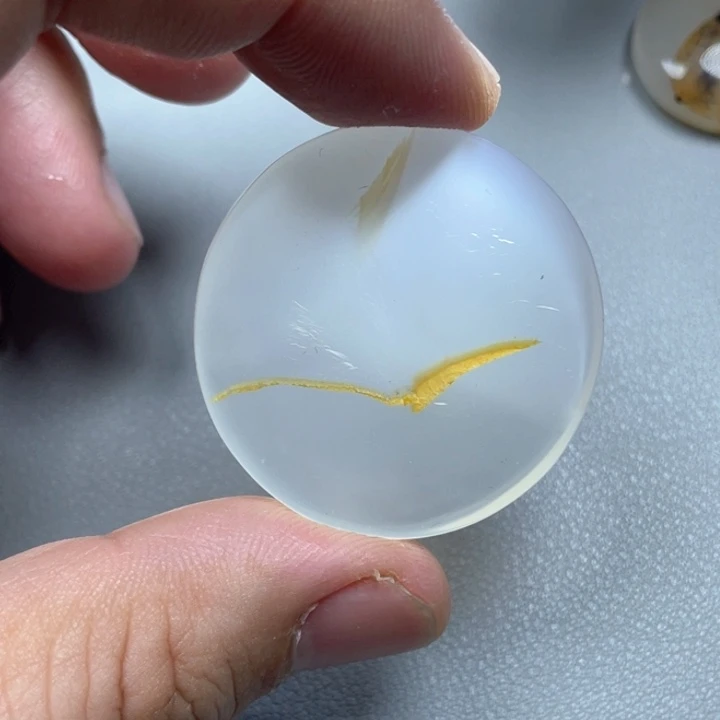 玛瑙/玉髓颈饰未镶嵌该****。