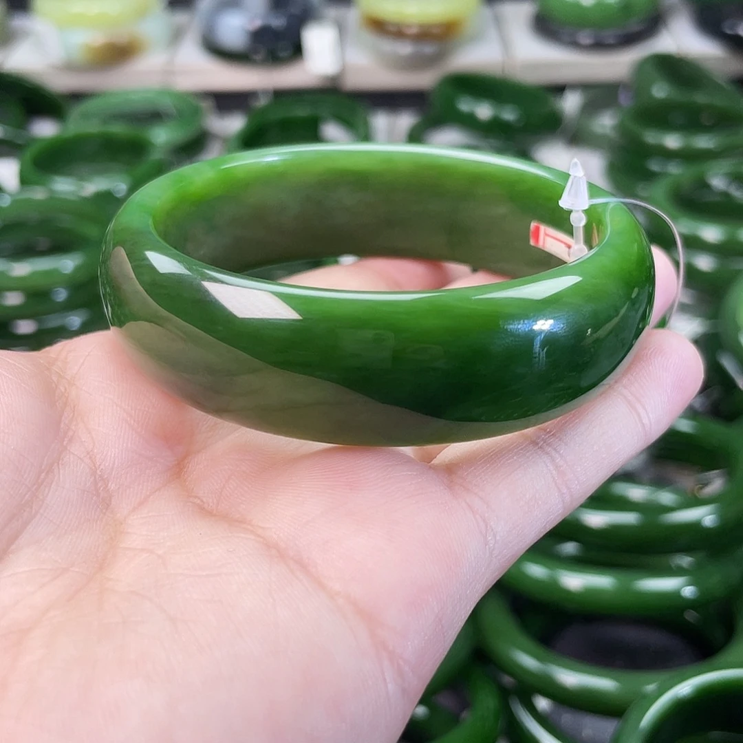 和田玉（碧玉）手镯未镶嵌