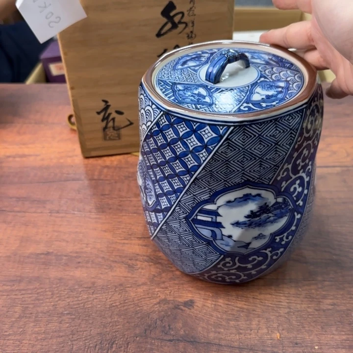 一个陶瓷物件哈哈哈家