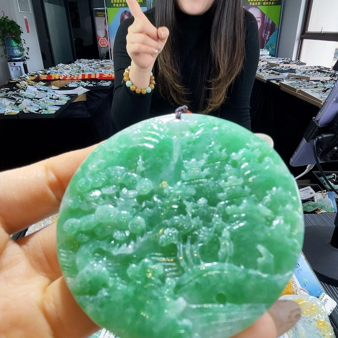 颈饰未镶嵌翡翠一