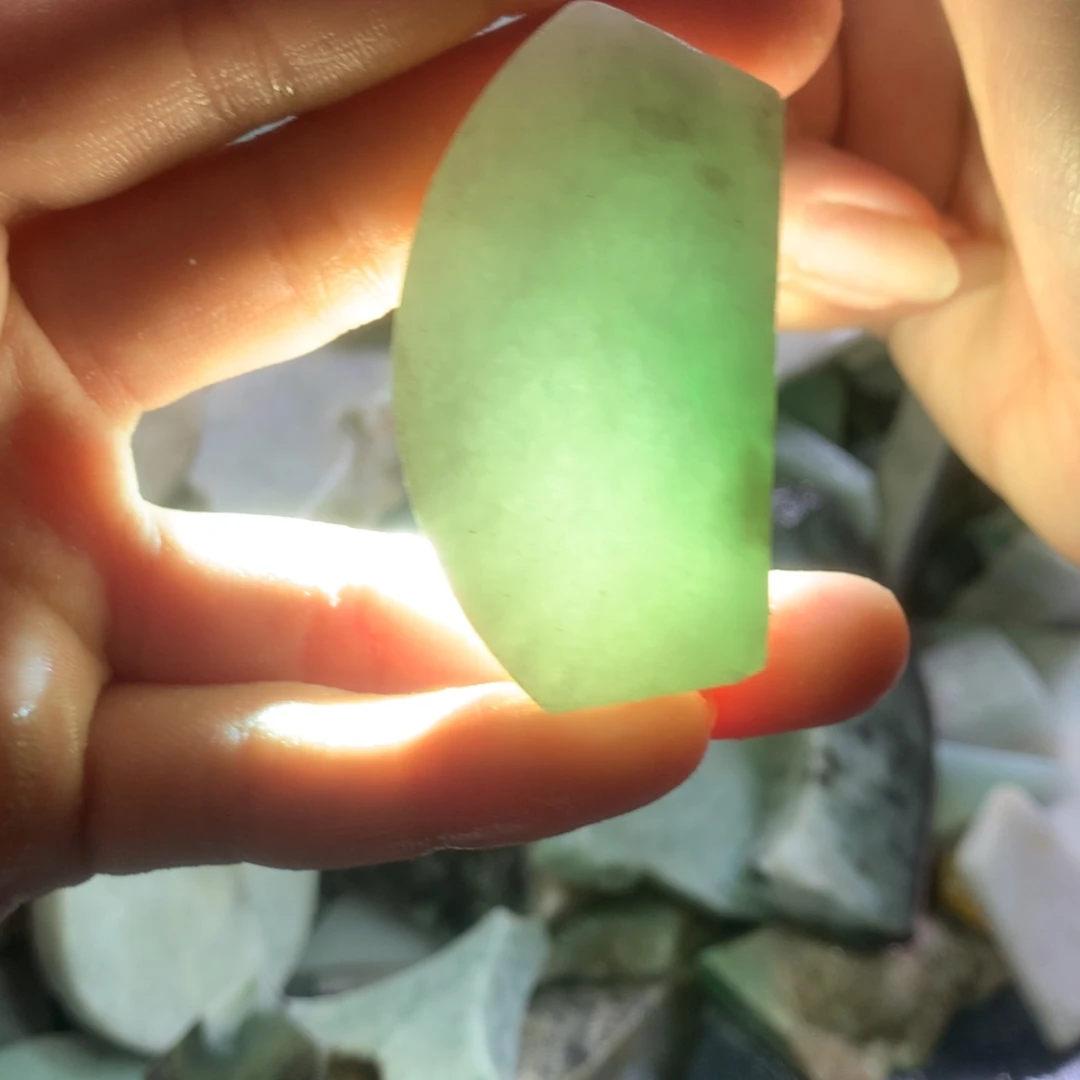 翡翠颈饰未镶嵌缅甸翡翠