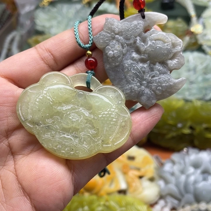 未镶嵌岫玉吊坠毛衣链锁骨链