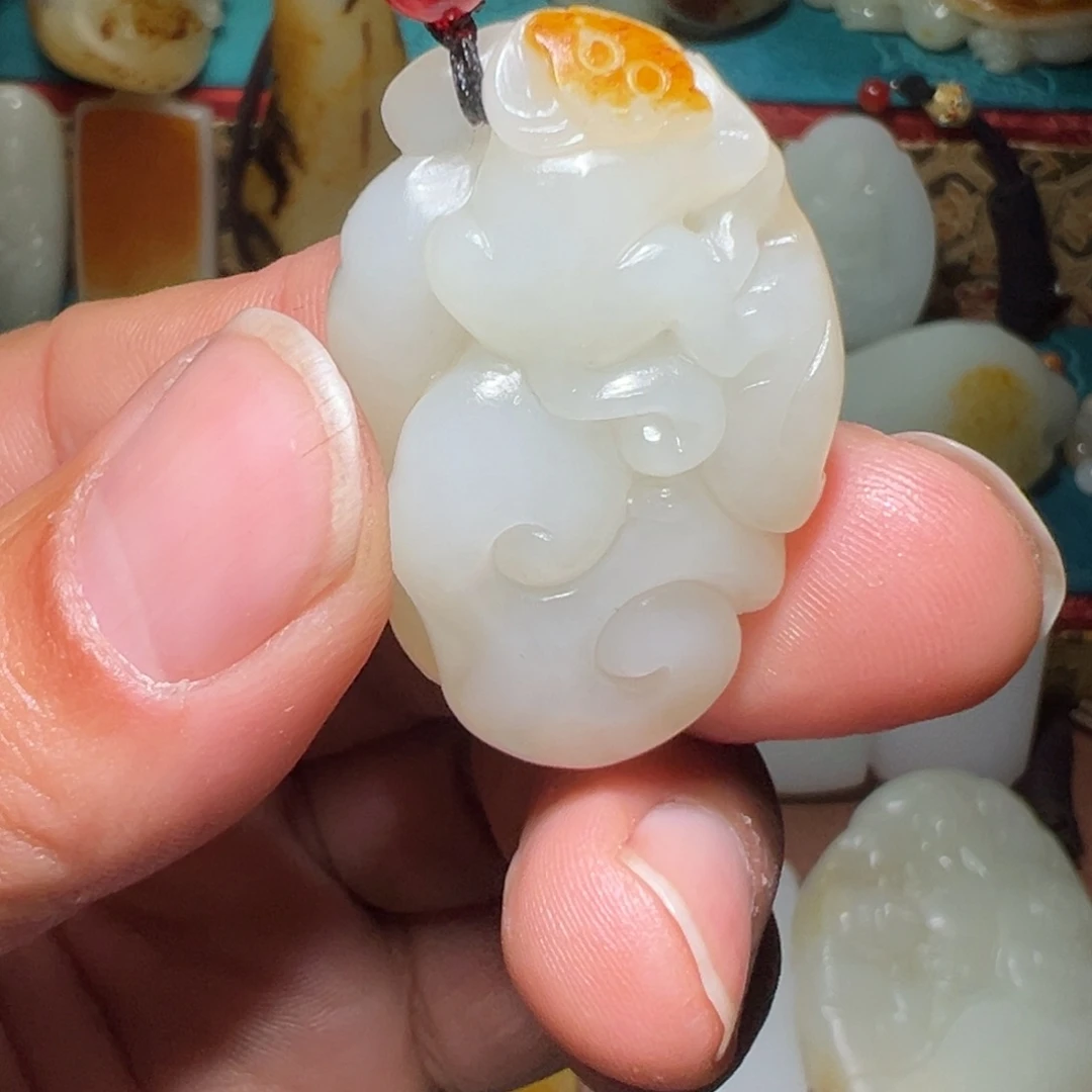 和田玉（糖玉）未镶嵌颈饰