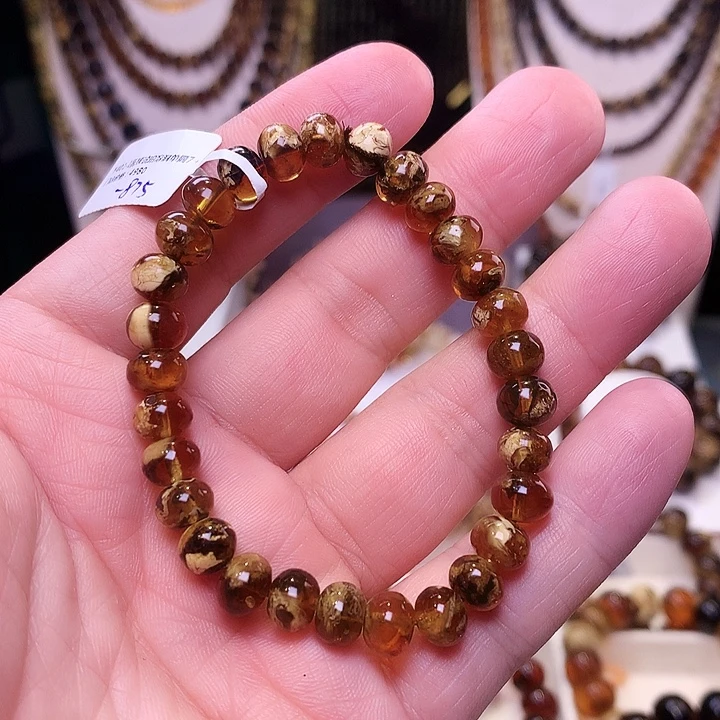 琥珀未镶嵌裸石7+溶洞401