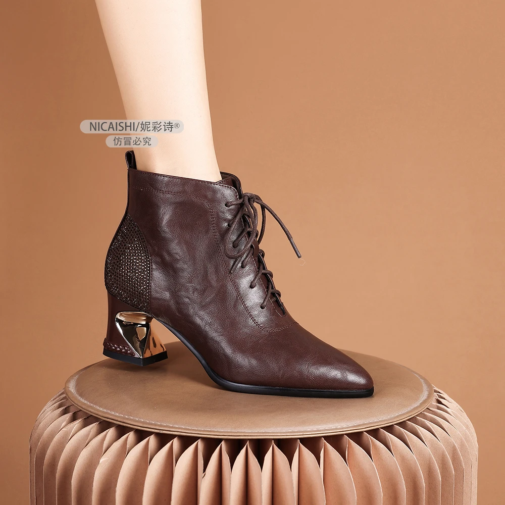 2025年新款欧美百搭舒适粗跟时尚百搭尖头气质短靴通勤3086