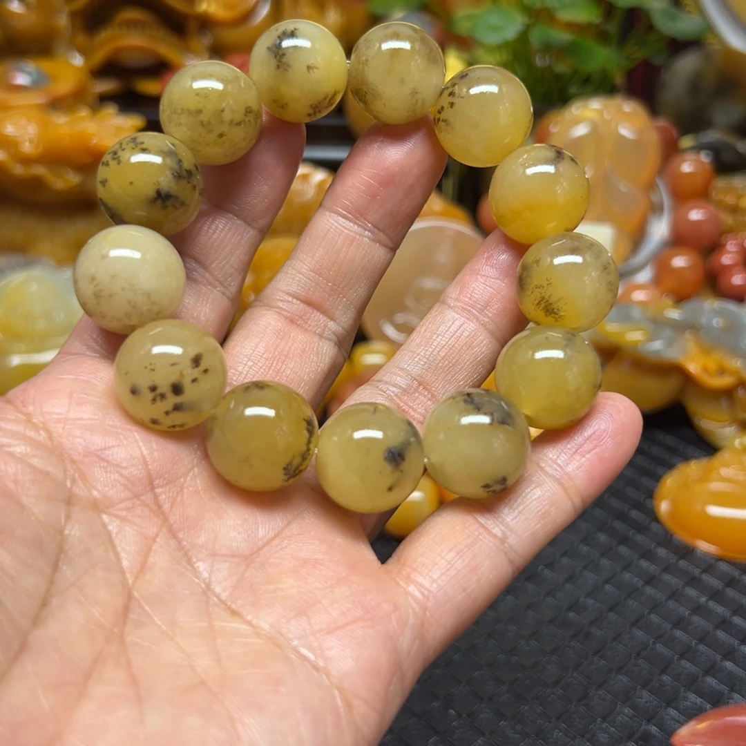 石英质玉未镶嵌颈饰