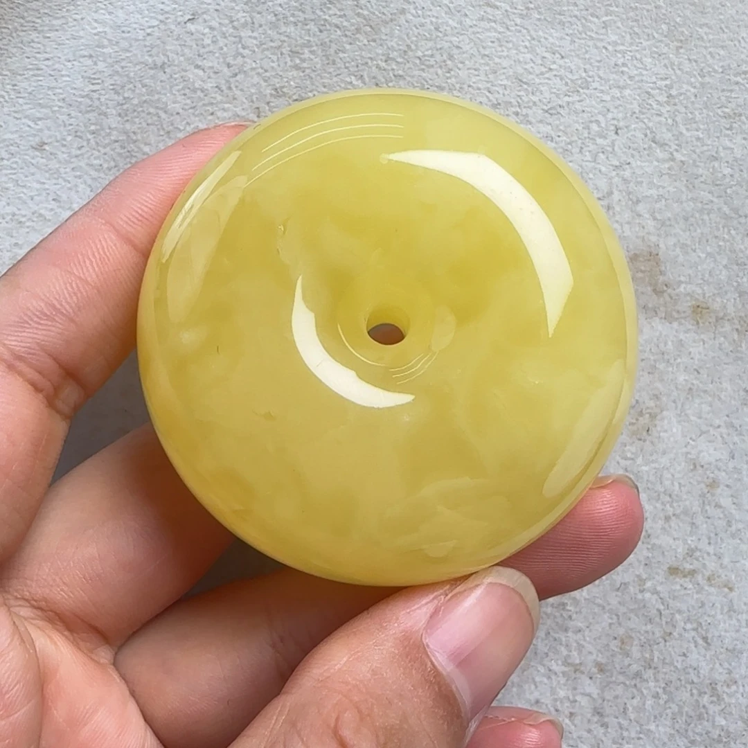 蜜蜡未镶嵌珠宝奇石