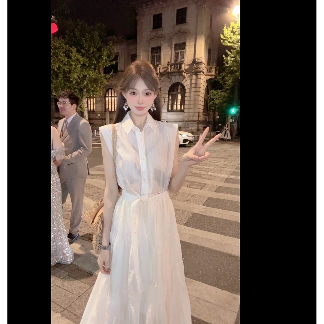 通勤风夏季法式POLO领无袖连衣裙新款气质收腰设计白色中长裙