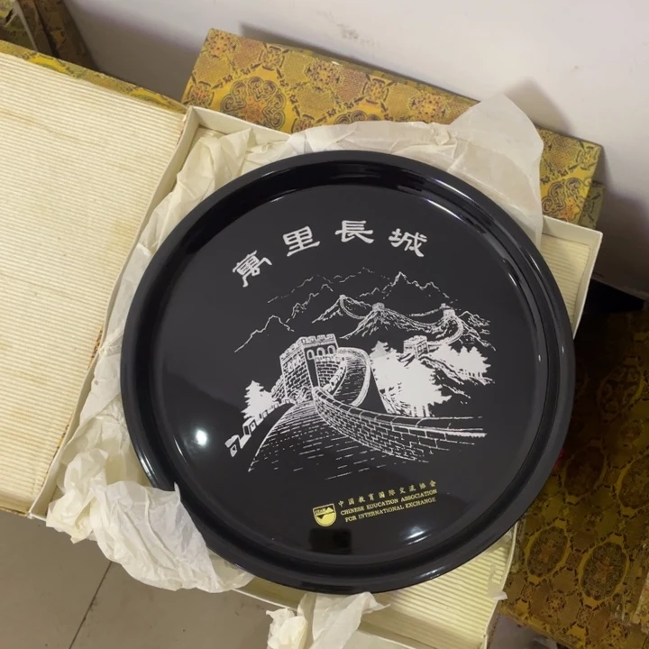 其他盘子碗砂锅都有