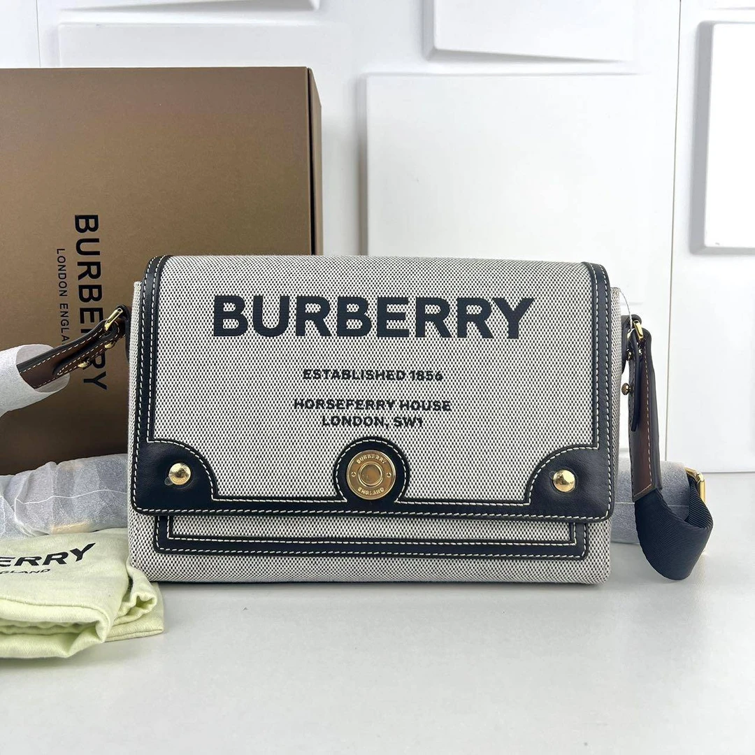 胖虎安安/博柏利/95新/公价0/箱包/单肩包/312505090119