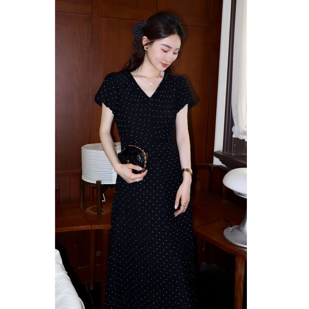 HELAAOMI “瘦瘦波点”莱赛尔波点V领高级感气质连衣裙CY5BZ72834