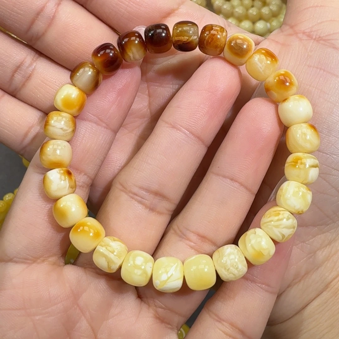 琥珀未镶嵌珠宝奇石8m+精工老型沁色花蜡手串9.7克