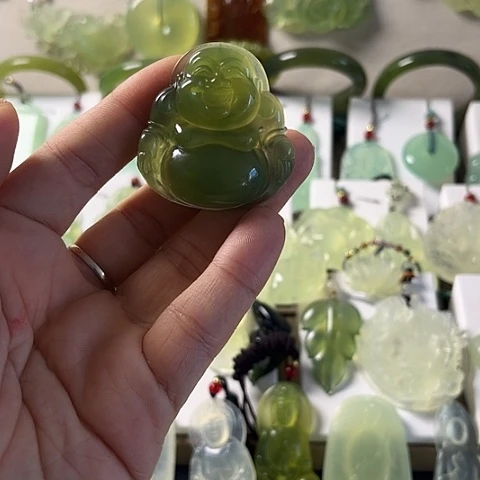 未镶嵌蛇纹石玉颈饰