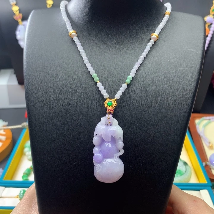 翡翠颈饰未镶嵌紫翡葫芦