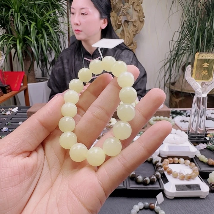 和田玉手串未镶嵌