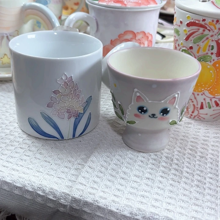 手绘高温釉下彩陶瓷小*