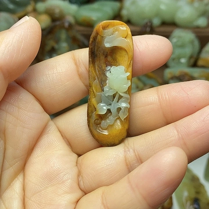 岫岩河磨玉（透闪石质玉）未镶嵌颈饰