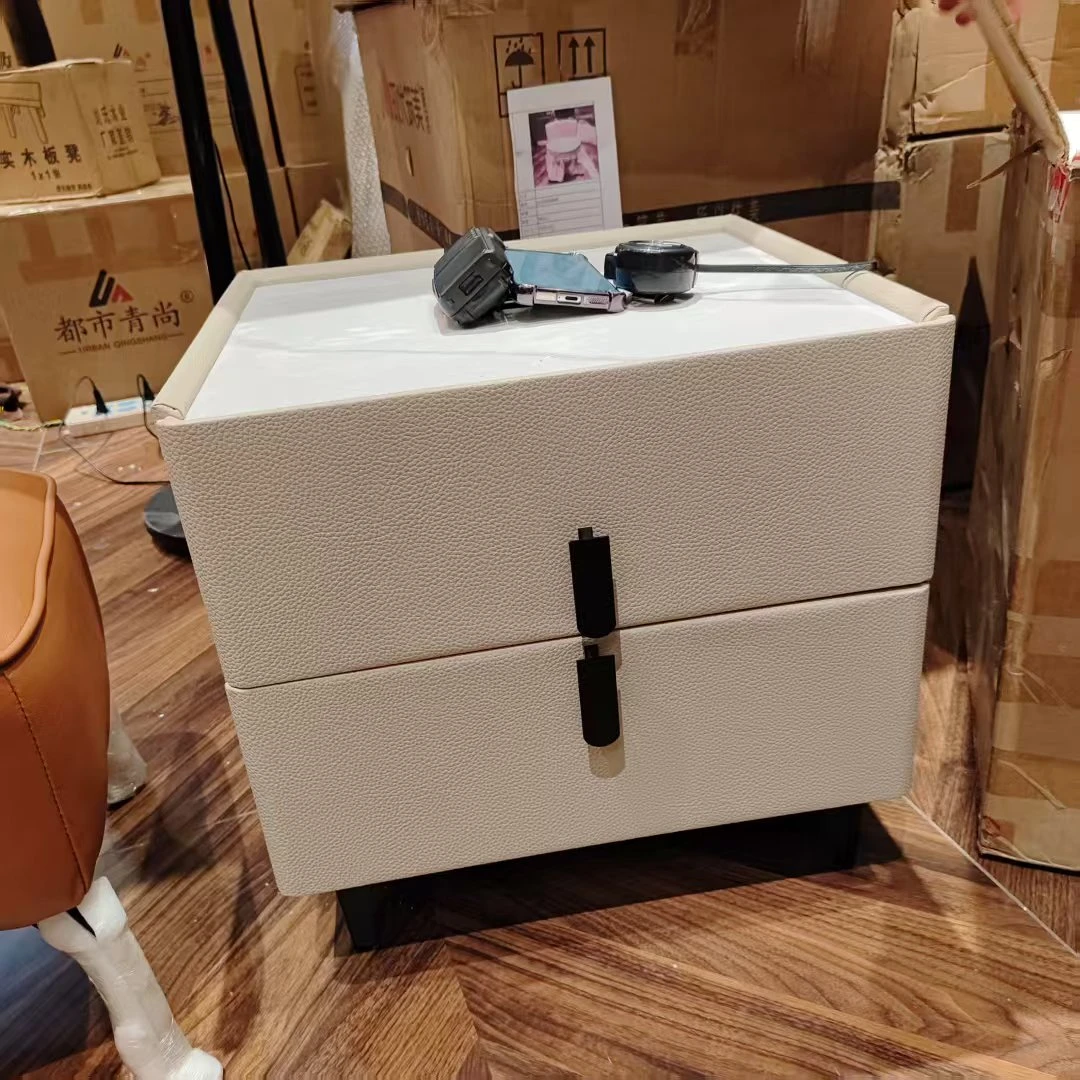 现代简约米黄色岩板床头柜轻奢皮质抽屉式床边柜柜子45*40*45CM