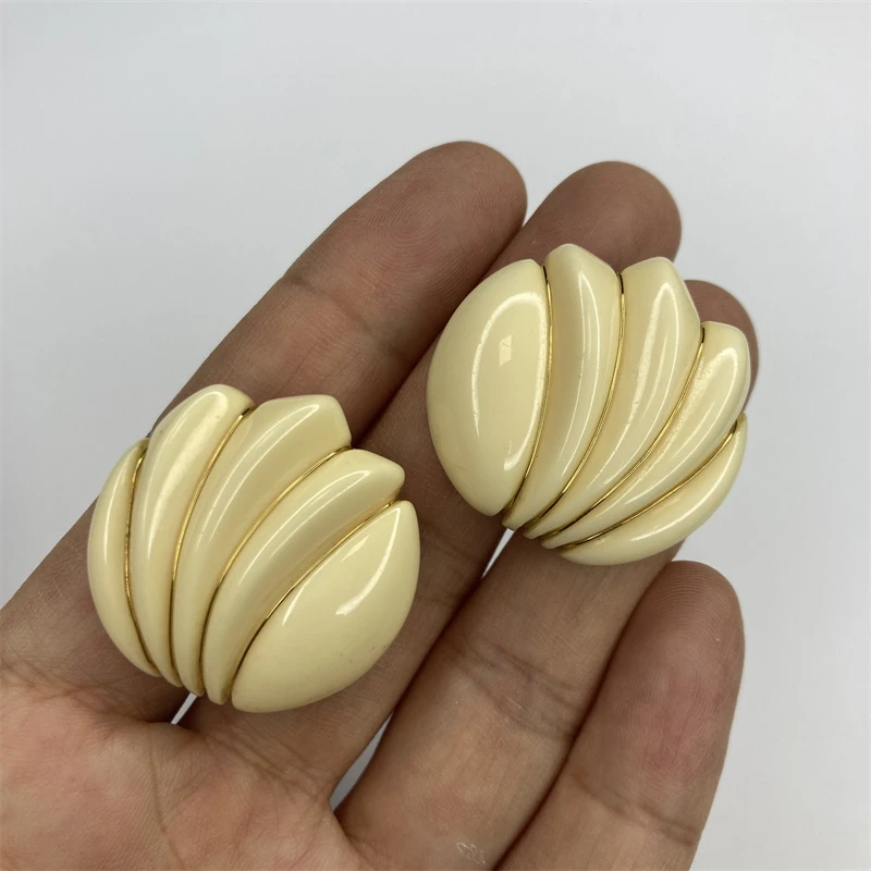 合金耳饰 trifari皇冠璐璐贝壳耳环1-1【2061227-086】