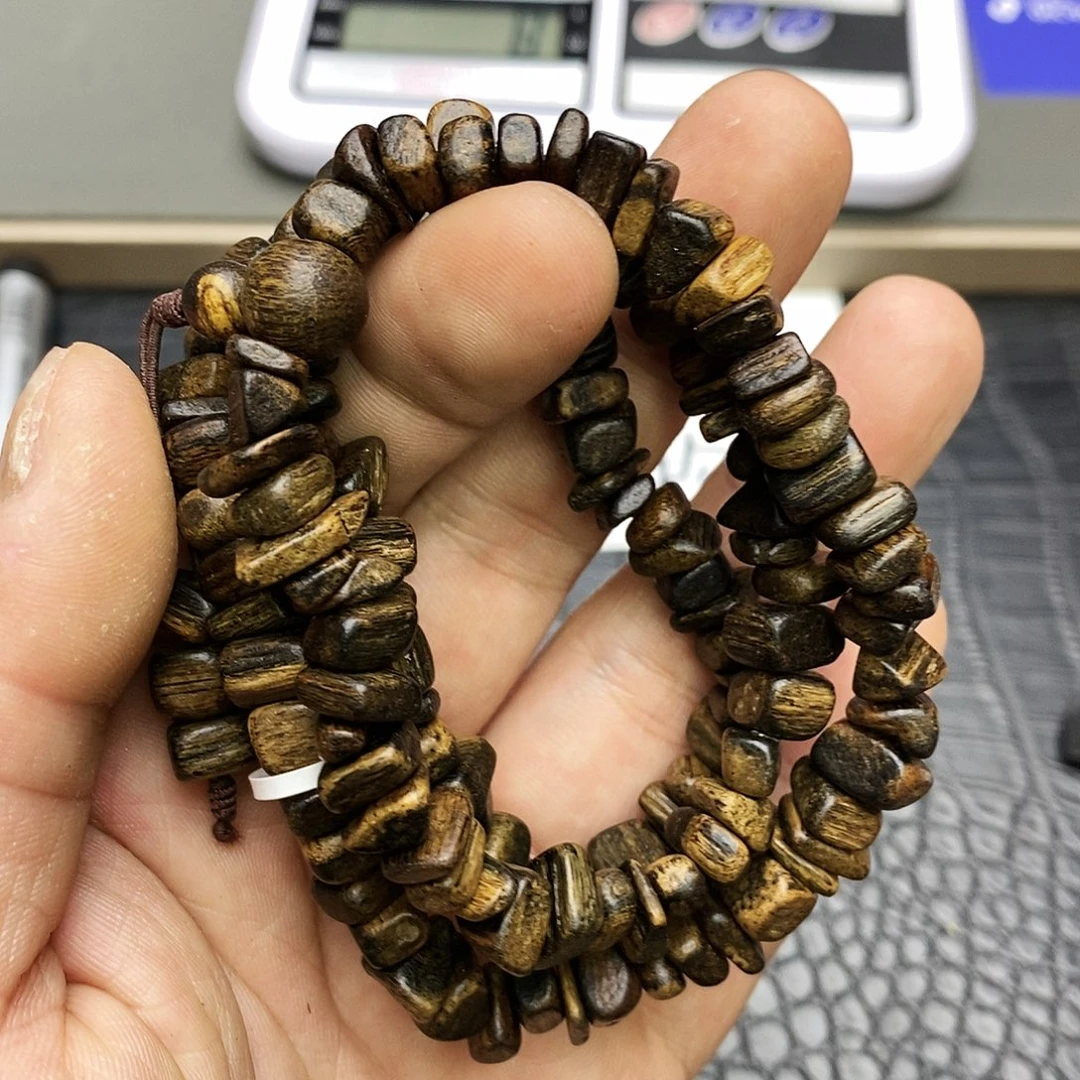 沉香碎屑沉香达拉干