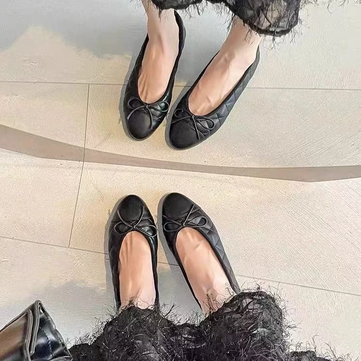 霞姐力推气质百搭单鞋 如偶遇有微瑕  介意慎拍 NO备注NO发货