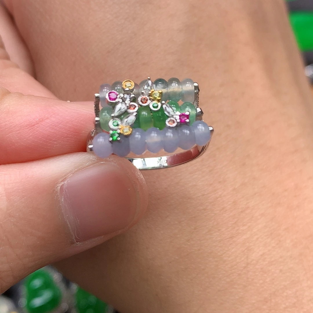 翡翠18K金镶嵌戒指