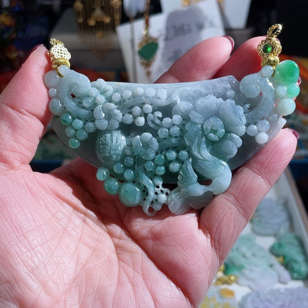 翡翠颈饰未镶嵌翡翠拱形弯弯