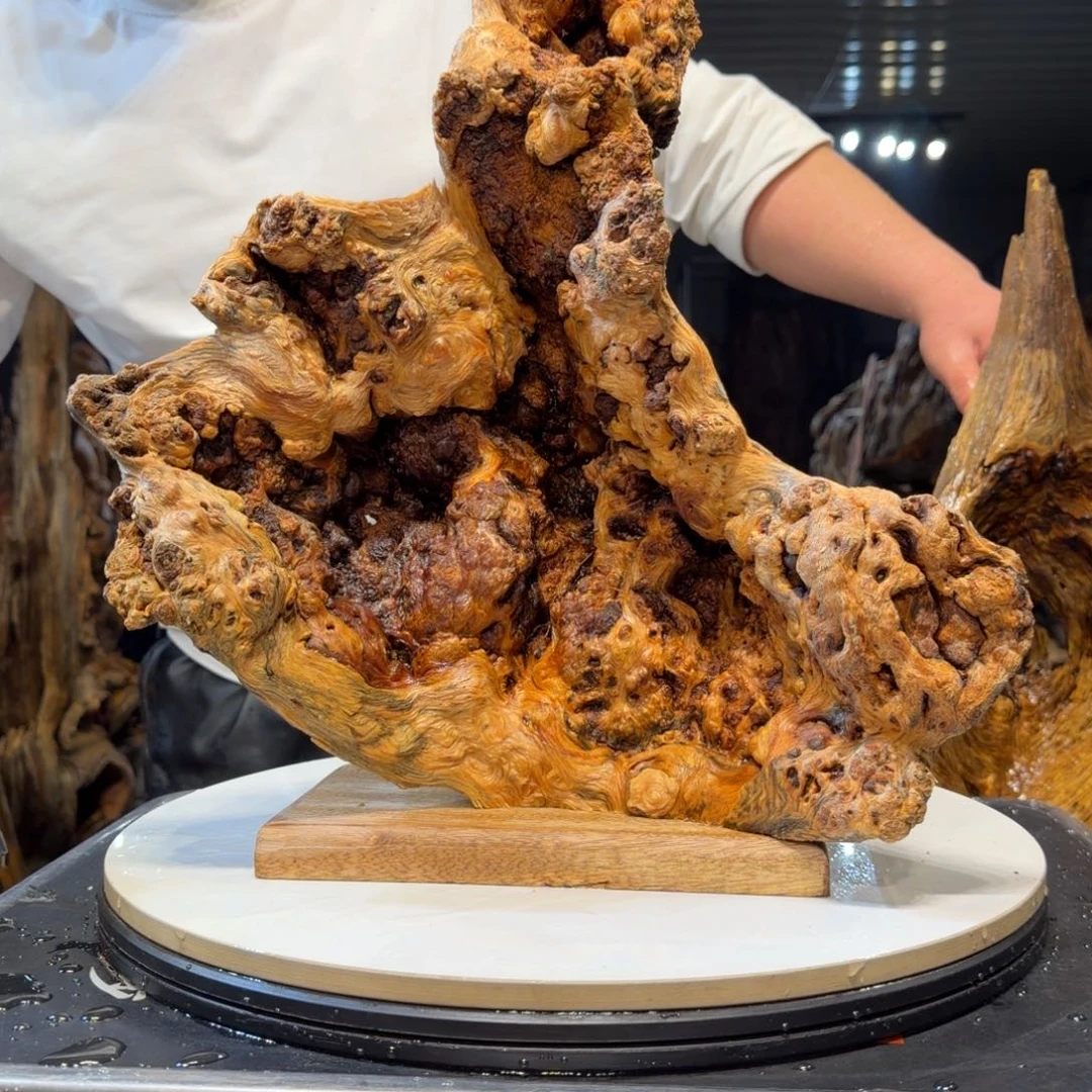 用***9木王一刀琥珀木摆件112