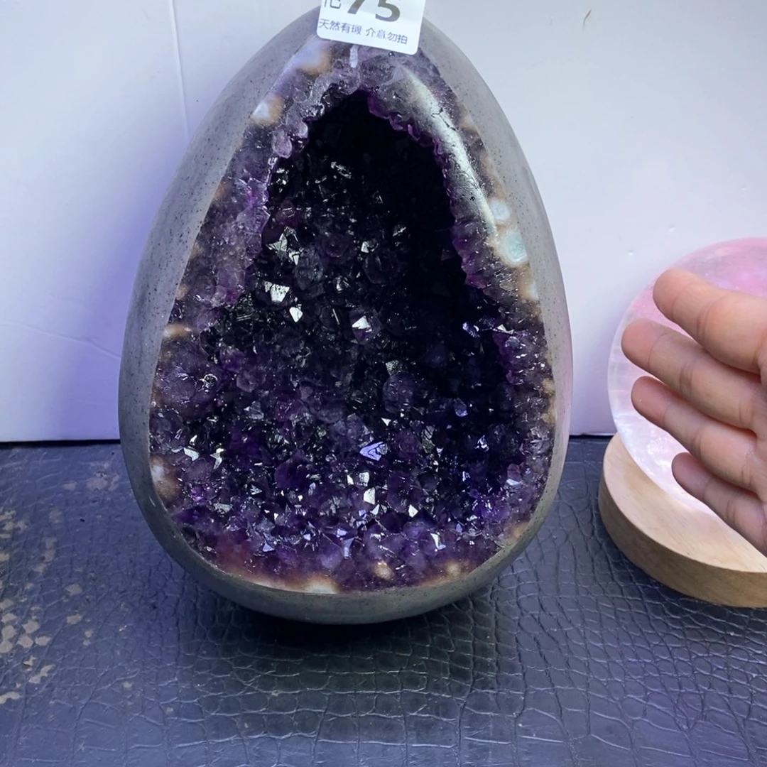 水晶天然未镶嵌多****?天然