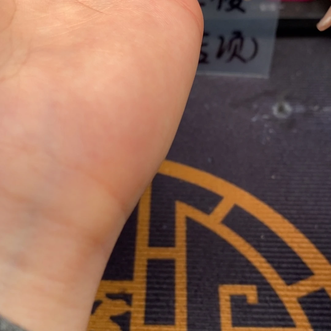 奥***曼文玩核桃吊坠白狮子