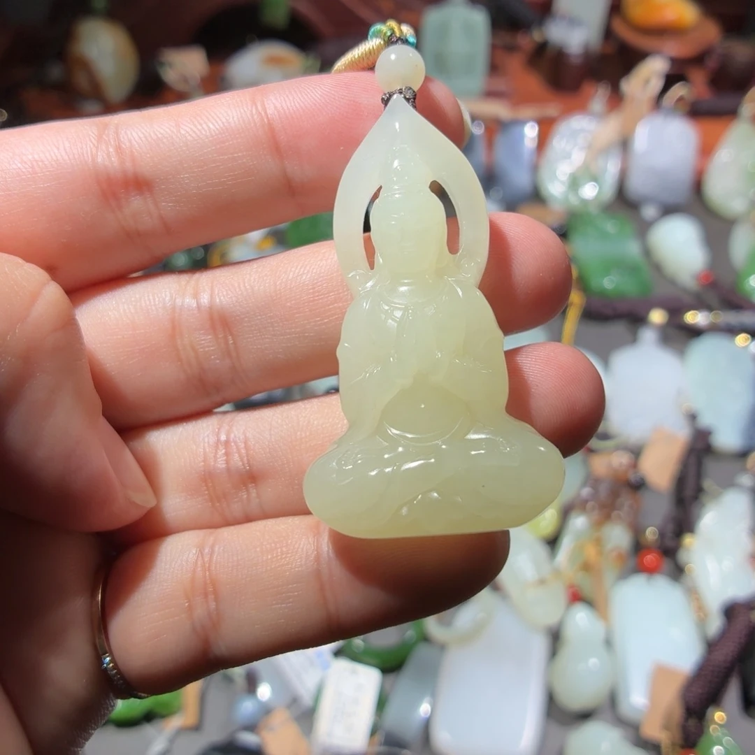 颈饰未镶嵌和田玉