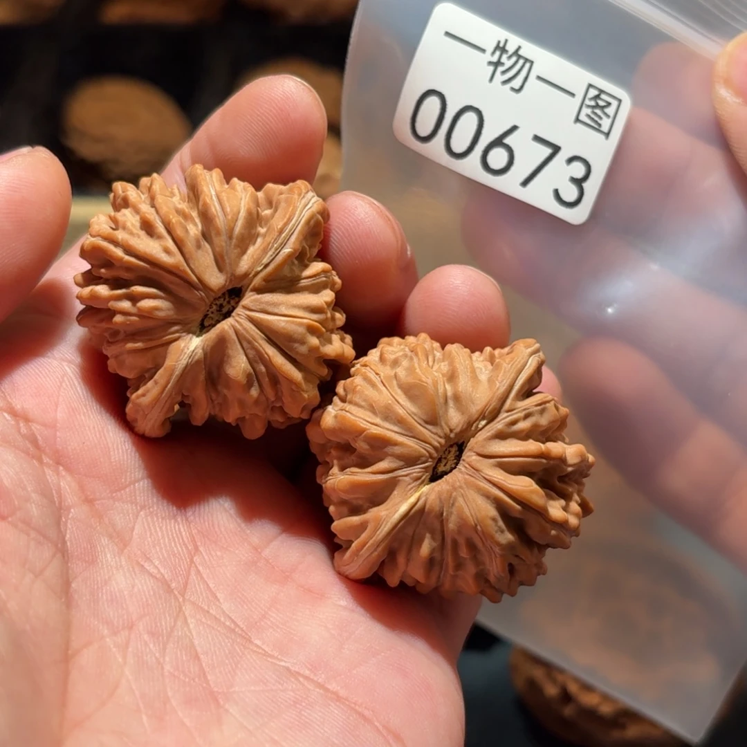 文玩核桃把件蓟县楼