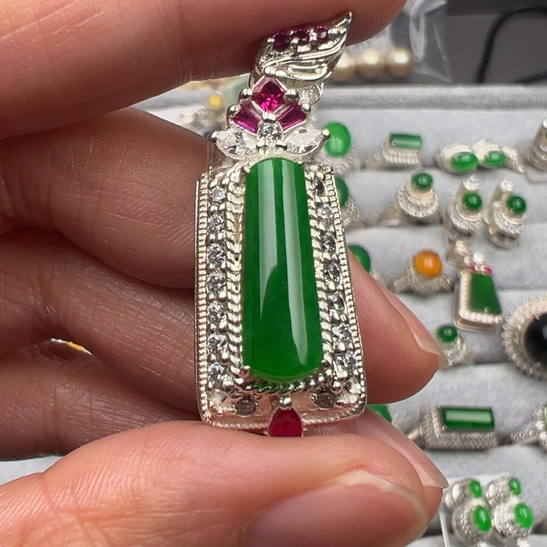 定制翡翠未镶嵌A货