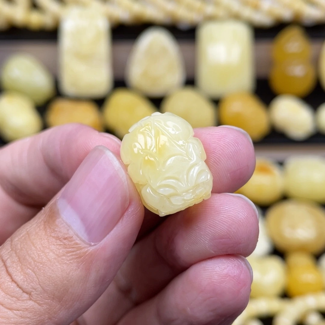 琥珀未镶嵌裸石琥珀蜜蜡