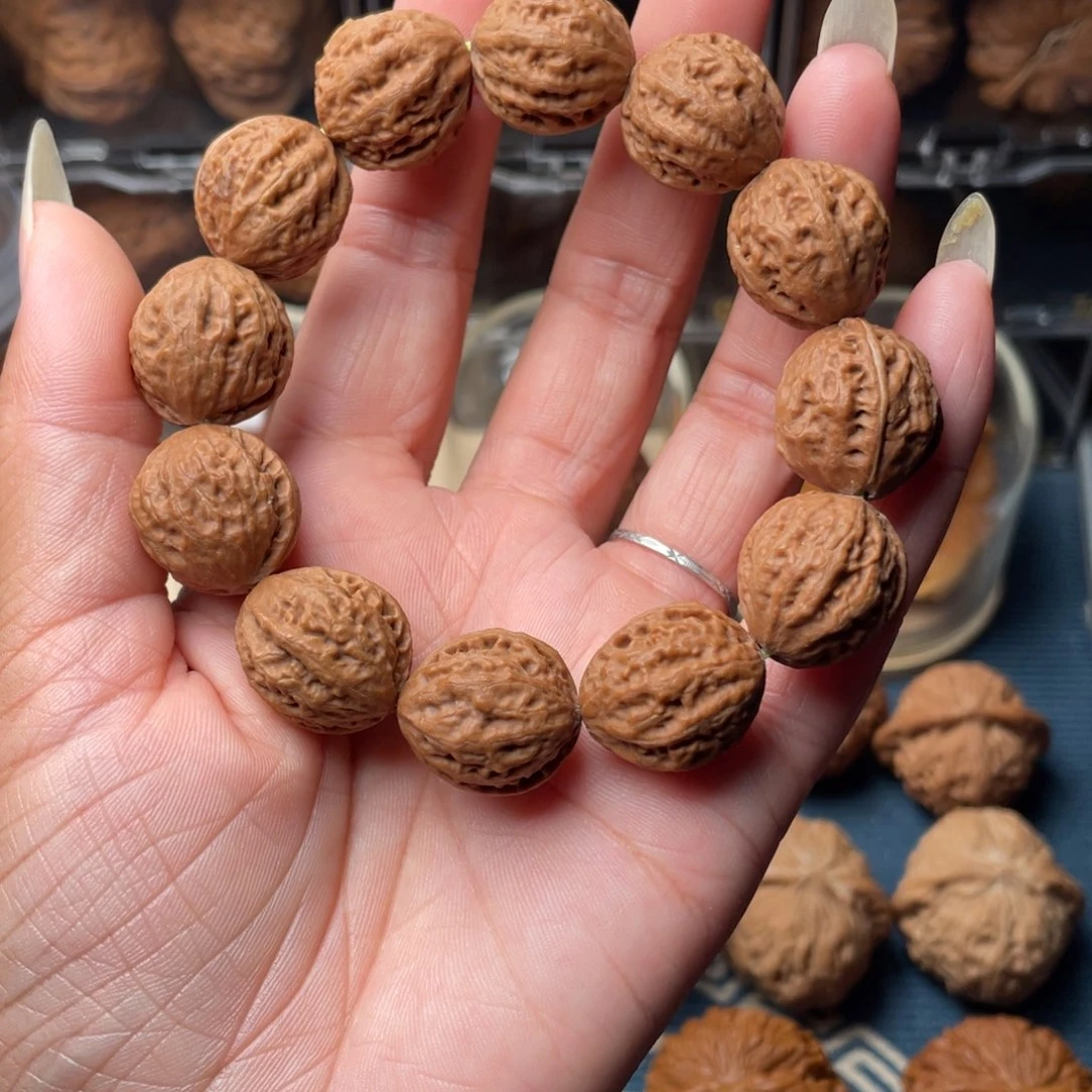 文玩核桃把件1.8野生串