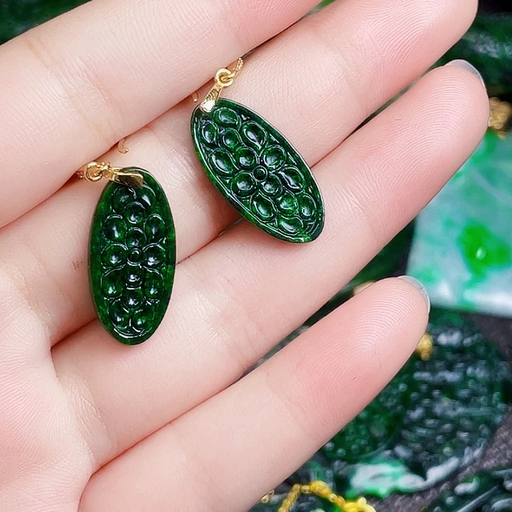 翡翠银S925镶嵌颈饰多样性