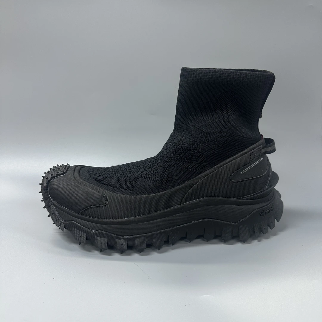 MONCLER/蒙口 mo018 黑色休闲鞋 时尚百搭