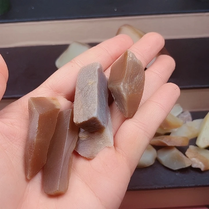 和田玉（糖玉）未镶嵌挂件