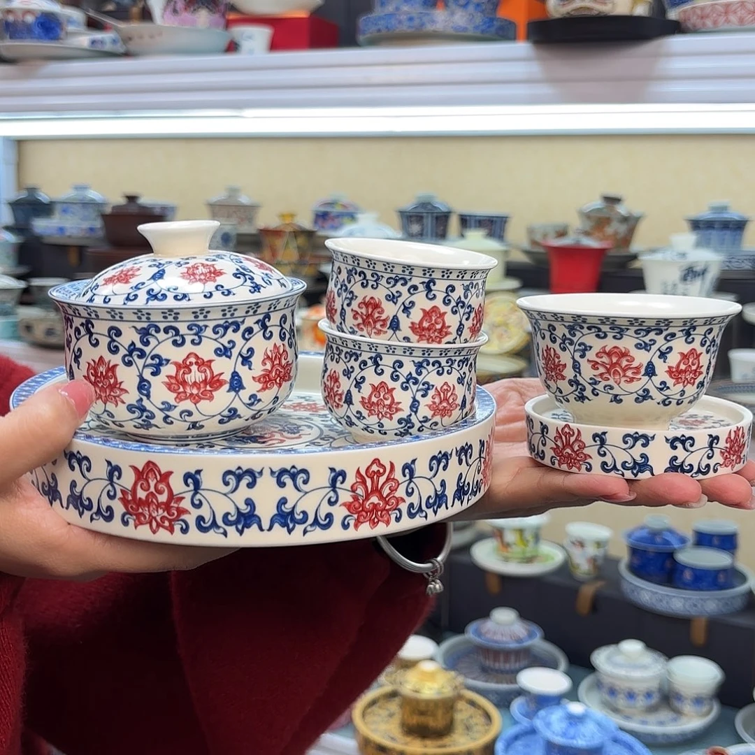 盖碗里的水煮开后倒在