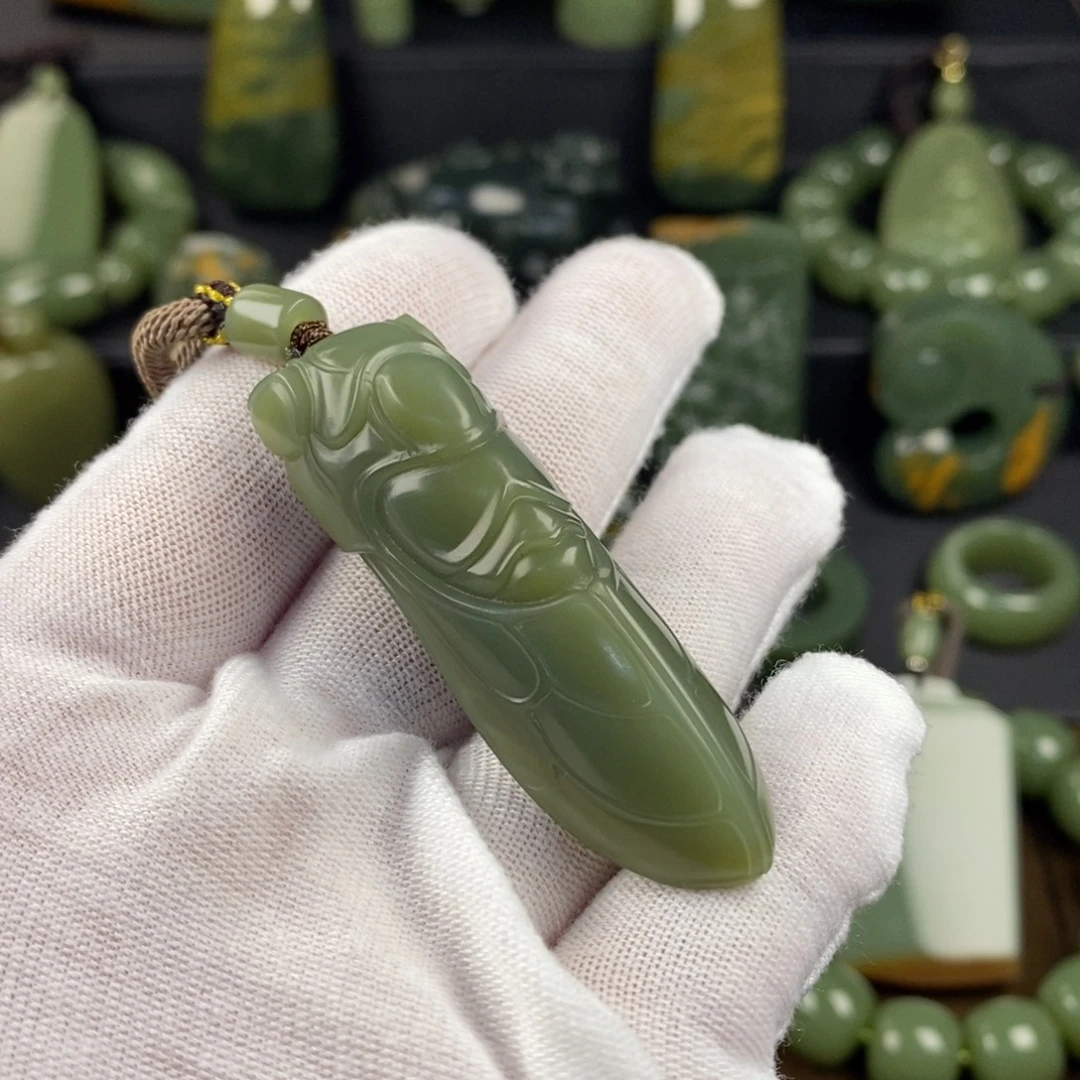 岫岩老玉（透闪石质玉）未镶嵌颈饰